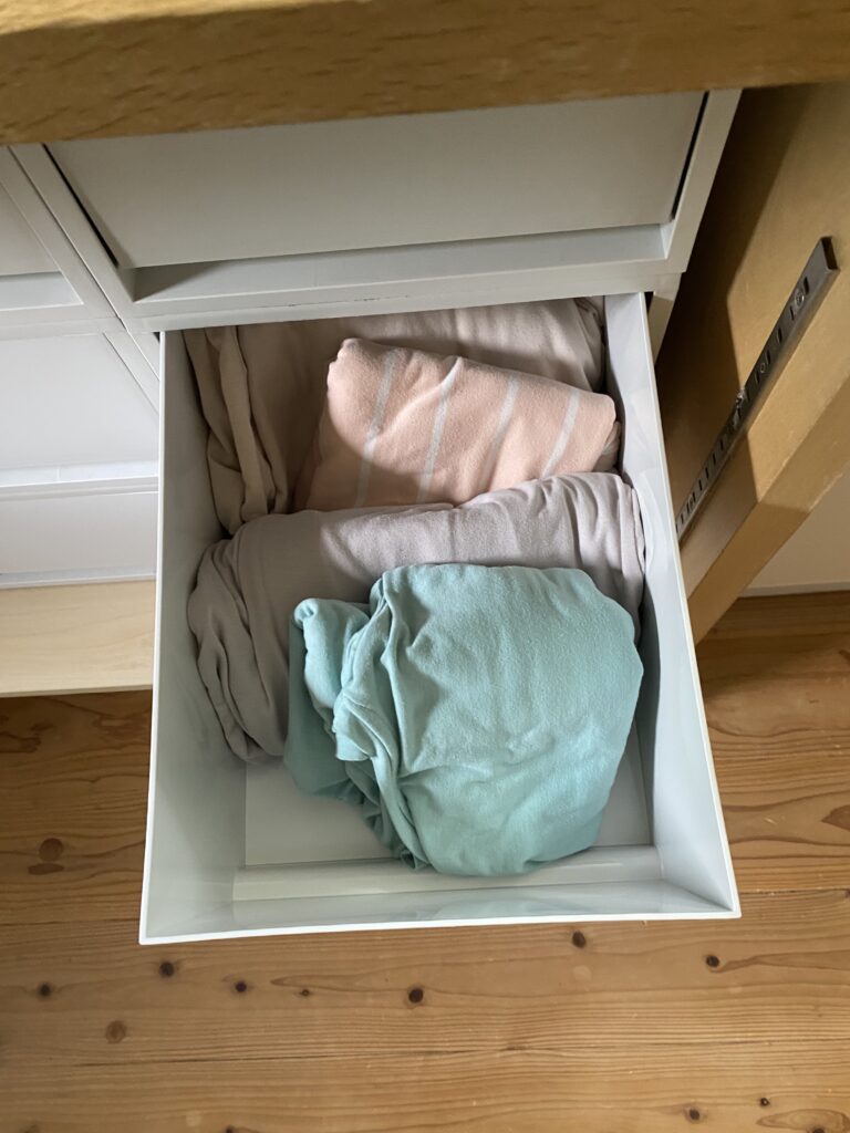 洗面脱衣所　パジャマ収納　実例