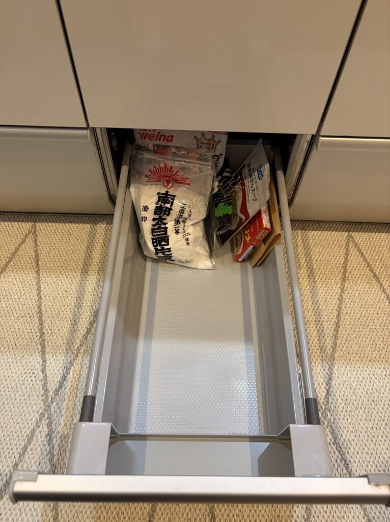 キッチン引き出し収納 下段 ストック調味料 収納実例