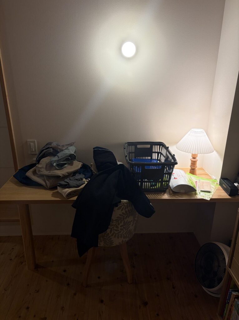 スタディスペースに物を集めた写真