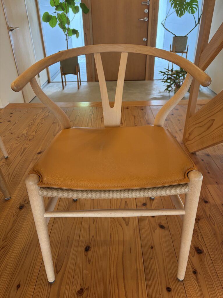 Yチェア　CH24　の写真