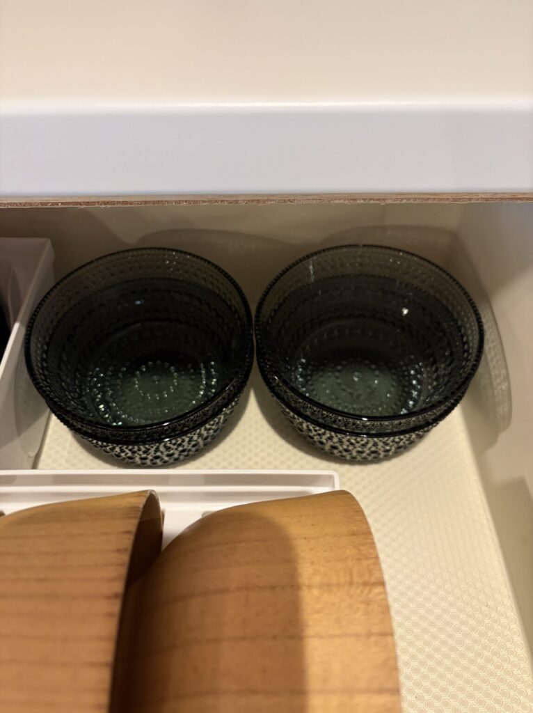 重ね置きしたイッタラボウルの収納