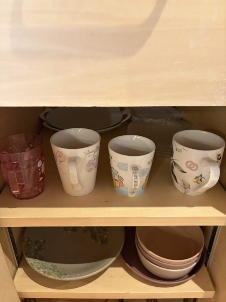 子供用食器の収納